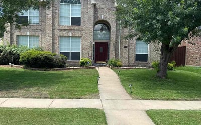 Photo of Larry U.'s yard after getting lawn care in Grapevine, TX