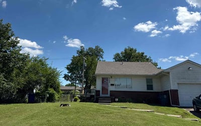 Photo of Angelina B.'s yard after getting lawn care in Warren, OH