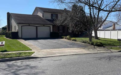 Photo of Tamra B.'s yard after getting lawn care in Gloucester City, NJ