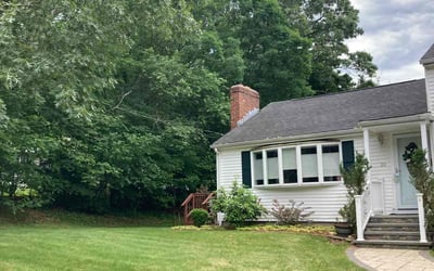 Photo of Lavetta J.'s yard after getting lawn care in Woburn, MA