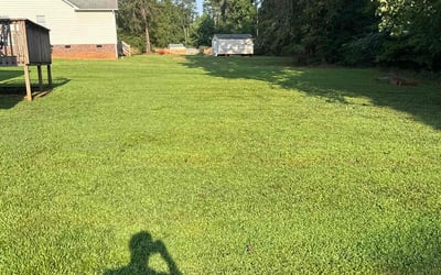 Photo of Chaofang X.'s yard after getting lawn care in South San Francisco, CA