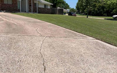 Photo of Rosa G.'s yard after getting lawn care in Sapulpa, OK