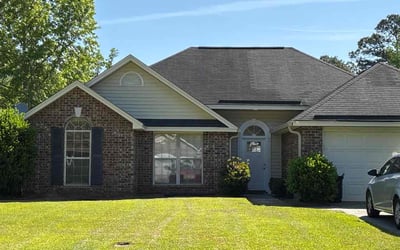 Photo of Samantha P.'s yard after getting lawn care in Savannah, GA