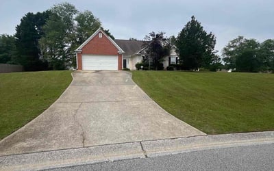 Photo of Cheryl B.'s yard after getting lawn care in Evansville, IN