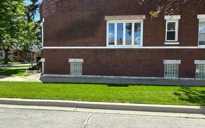 Photo of Elizabeth B.'s yard after getting lawn care in Forest Park, IL