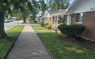 Photo of Sheila P.'s yard after getting lawn care in Calumet City, IL