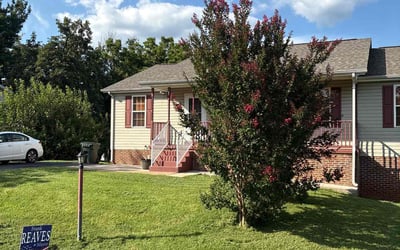 Photo of Alejandra C.'s yard after getting lawn care in Dundalk, MD
