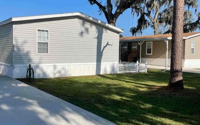 Photo of Adam R.'s yard after getting lawn care in Crystal River, FL