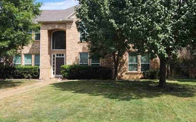 Photo of Joi B.'s yard after getting lawn care in Southlake, TX