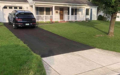 Photo of Ladonna W.'s yard after getting lawn care in Toledo, OH