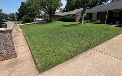 Photo of Hannah S.'s yard after getting lawn care in Choctaw, OK