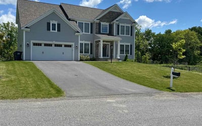 Photo of Lee W.'s yard after getting lawn care in Brunswick, NY