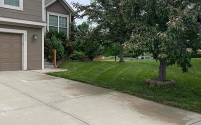 Photo of Ginger H.'s yard after getting lawn care in Gardner, KS