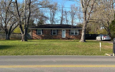 Photo of Tommi M.'s yard after getting lawn care in Dickson, TN