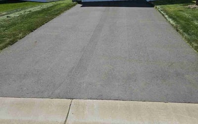 Photo of Nicole D.'s yard after getting lawn care in Farmington, MN