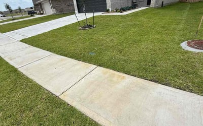 Photo of Julie V.'s yard after getting lawn care in Belmont, NC