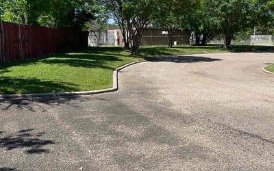Photo of ARNETTA J.'s yard after getting lawn care in Baton Rouge, LA