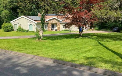 Photo of Craig S.'s yard after getting lawn care in Bloomfield, CT