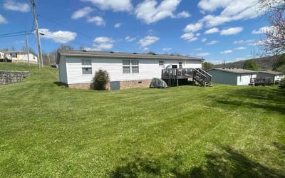 Photo of Jimmie S.'s yard after getting lawn care in Kingsport, TN
