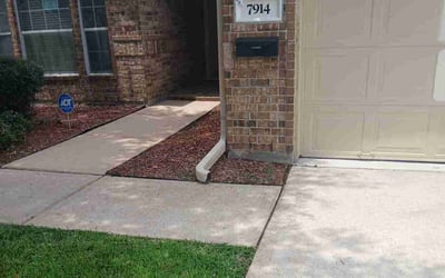 Photo of Jennifer C.'s yard after getting lawn care in Punta Gorda, FL