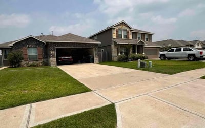 Photo of Patrick L.'s yard after getting lawn care in Sealy, TX