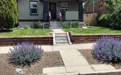 Photo of Julie G.'s yard after getting lawn care in Oak Lawn, IL