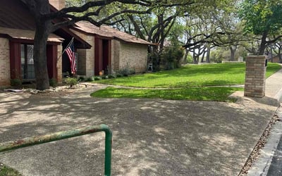 Photo of Kirsten R.'s yard after getting lawn care in Atascosa, TX