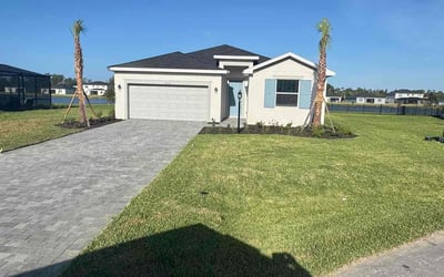 Photo of Wanda B.'s yard after getting lawn care in North Fort Myers, FL
