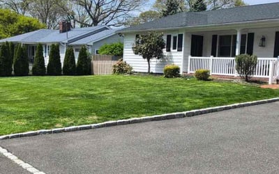 Photo of Lorin V.'s yard after getting lawn care in Huntington, NY