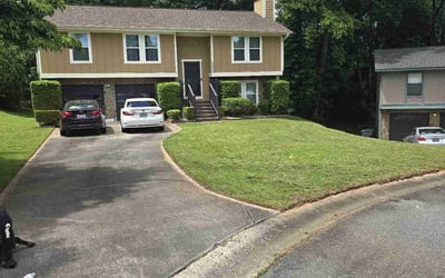 Photo of John C.'s yard after getting lawn care in Elgin, IL