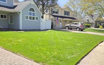 Photo of Jenny L.'s yard after getting lawn care in Port Washington, NY