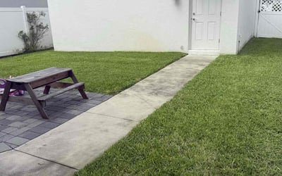 Photo of Florence O.'s yard after getting lawn care in Destin, FL