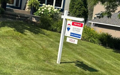 Photo of Robin P.'s yard after getting lawn care in Eagan, MN