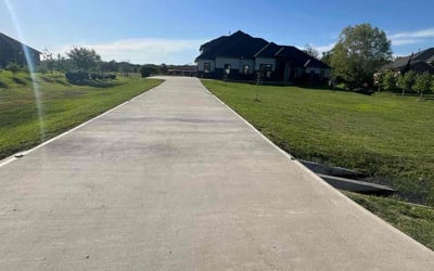 Photo of Corban A.'s yard after getting lawn care in Surprise, AZ