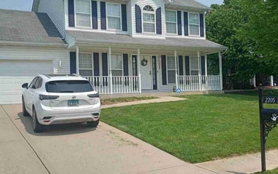 Photo of Debra K.'s yard after getting lawn care in Waterloo, IL