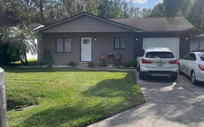 Photo of Efi T.'s yard after getting lawn care in Alafaya, FL