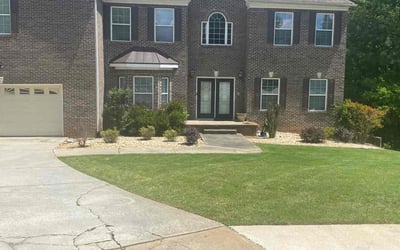 Photo of Roger H.'s yard after getting lawn care in Jonesboro, AR