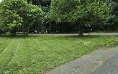Photo of Amber C.'s yard after getting lawn care in Holliston, MA