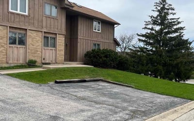 Photo of Linda N.'s yard after getting lawn care in Antioch, IL