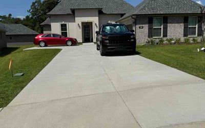 Photo of Ronald F.'s yard after getting lawn care in Savannah, GA
