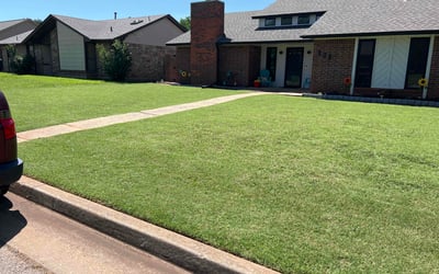Photo of Dawn S.'s yard after getting lawn care in Beloit, WI