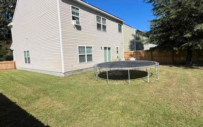 Photo of Elizabeth R.'s yard after getting lawn care in Chesapeake, VA