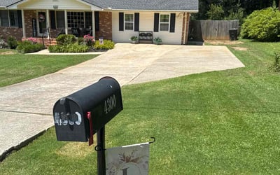 Photo of Michelle B.'s yard after getting lawn care in Kansas City, MO