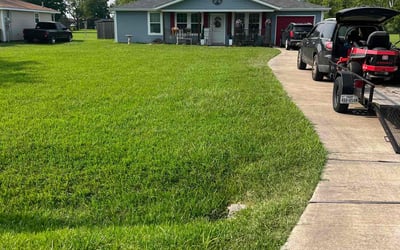 Photo of Steve T.'s yard after getting lawn care in Arlington Heights, IL