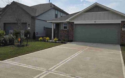 Photo of Rob L.'s yard after getting lawn care in Newberg, OR