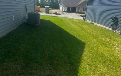 Photo of Darren S.'s yard after getting lawn care in Shepherdsville, KY