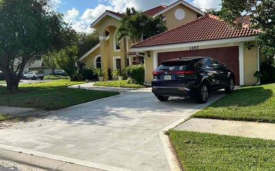 Photo of Tabatha J.'s yard after getting lawn care in Deer Park, TX