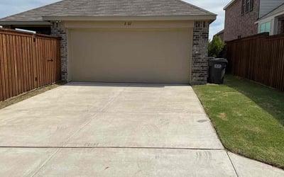 Photo of Tracy B.'s yard after getting lawn care in Franklin Square, NY