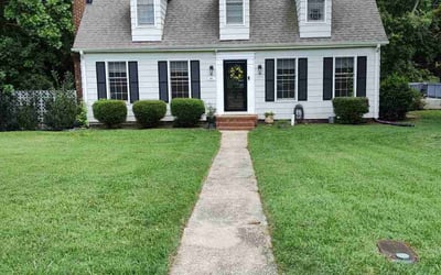 Photo of Heath L.'s yard after getting lawn care in Morris, IL