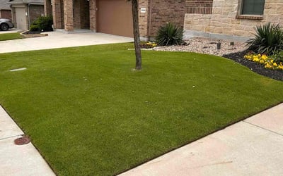 Photo of Charlene Z.'s yard after getting lawn care in Staten Island, NY